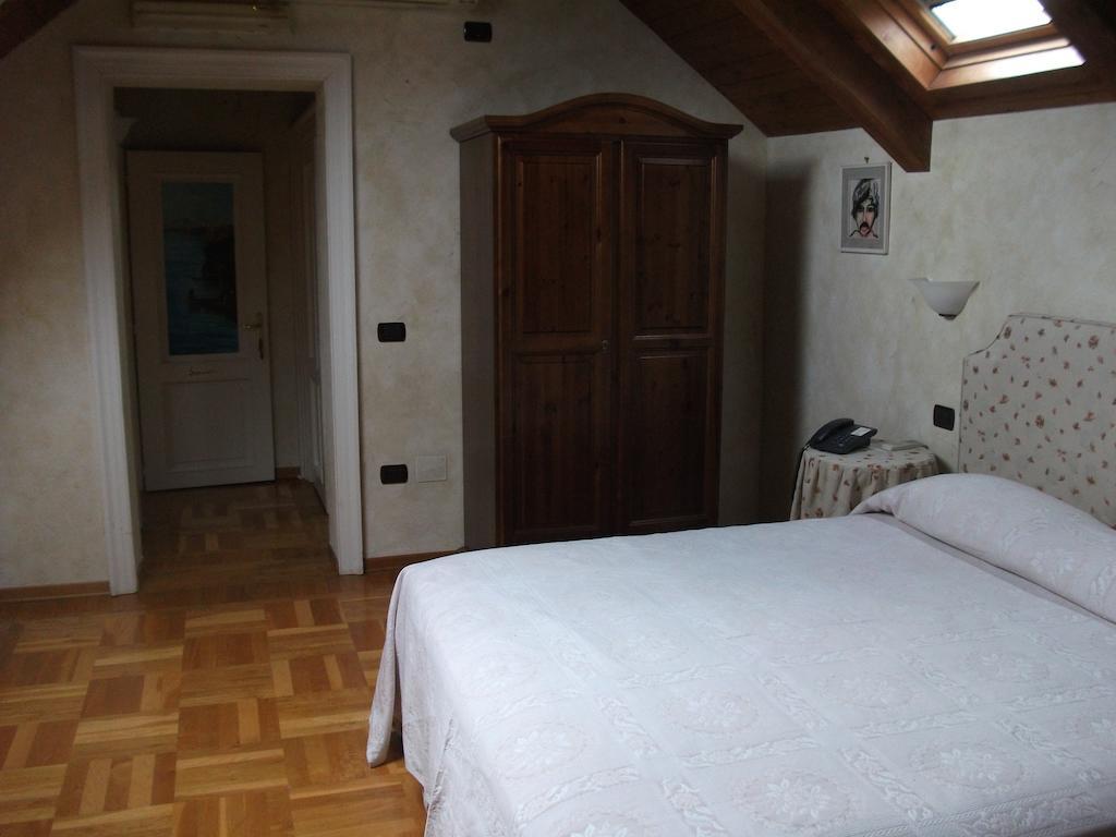 Villa Marcello Caserta Room photo