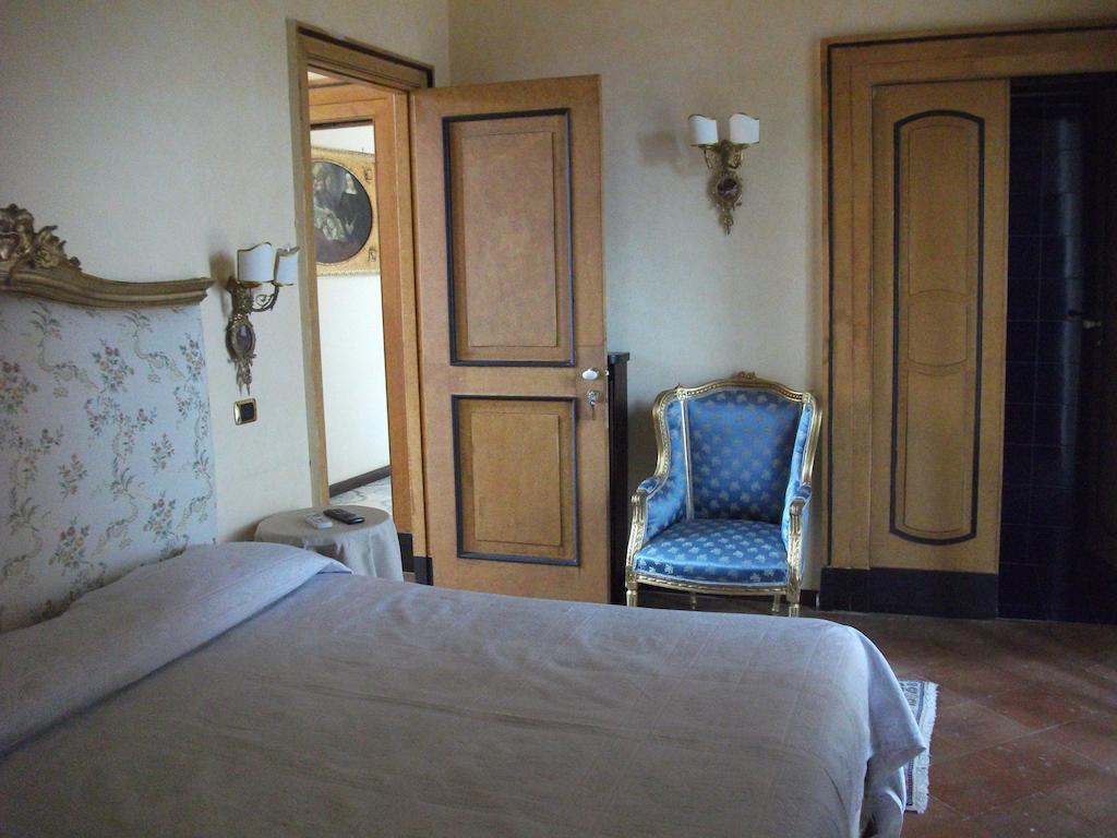 Villa Marcello Caserta Room photo